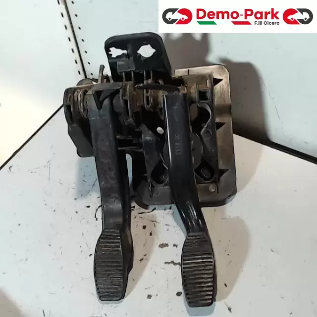 PEDALE FRENO + FRIZIONE  Fiat PANDA 1.2 LS 362370 0
